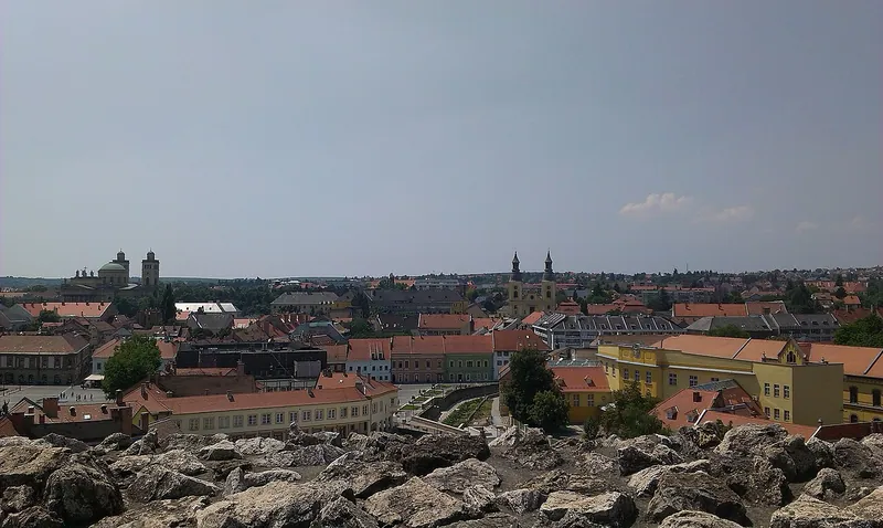 Panorama över Eger från borgen.